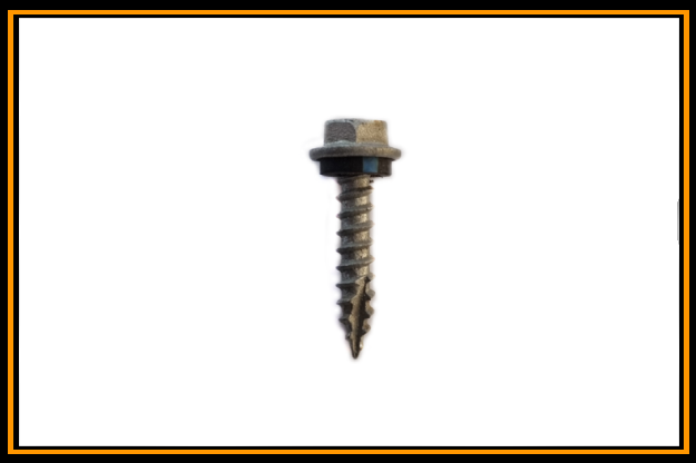 This image is of a 25mm HEX roof screw with a neoprene seal and has a cutting head that is suilted for fixing to timber battens